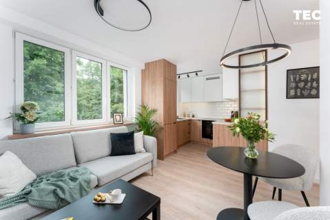 Do wejścia, Balkon, 7 min pieszo MPK