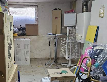 Lokal na sprzedaż-witryna-parter-duży ciąg pieszy
