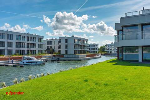 Apartament z tarasem i ogrodem   nad wodą, idealny