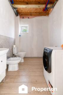 Siedlisko w remoncie 8192 m2 ziemi Jasiorówka
