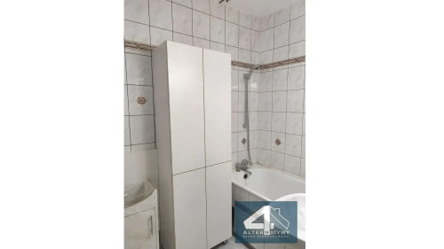 3 pokoje/ po remoncie/nowe drzwi