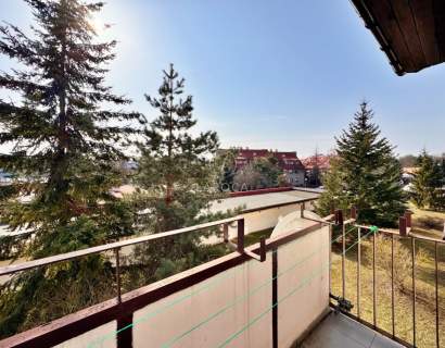  Na sprzedaż 3 pokoje, balkon, blisko UMK.
