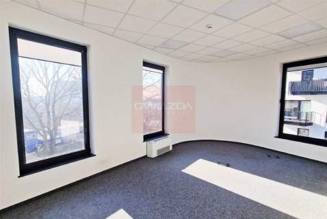Nieruchomość komercyjna do wynajęcia, 955 m2, Warszawa