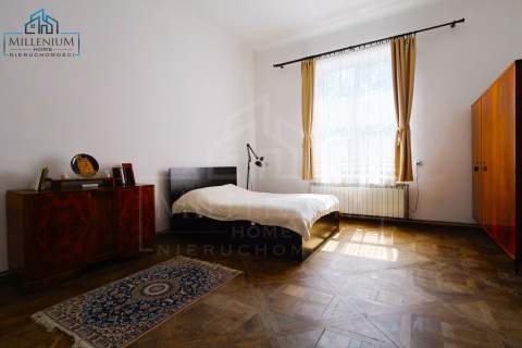 KLIMATYCZNY APARTAMENT JAROSŁAW 106,9m2 KAMIENICA