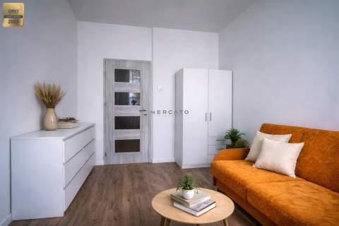 2 pokoje, Białobrzeska 6A.