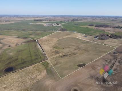 15 ha działki rolnej w gminie Mikołajki