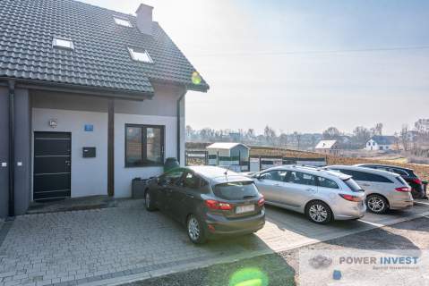 Segment, 3 miejsca postojowe, ogród