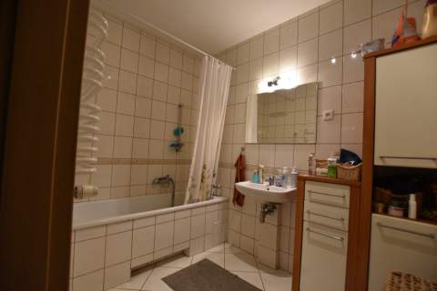 Ciche, wygodne 3 pokoje, 75,6m2, balkon, piwnica