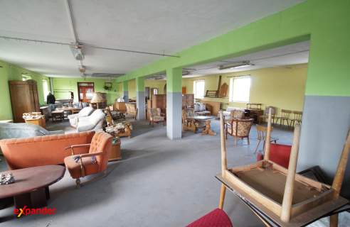 Budynek handlowo-usługowy z magazynem 1300m2,Tyczyn, duża działka
