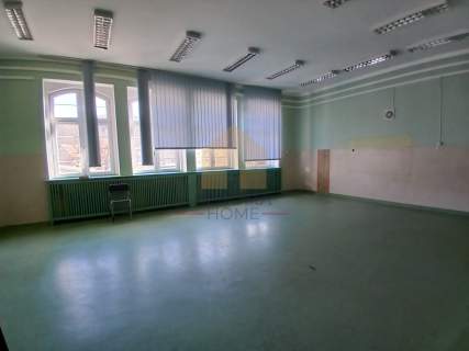 Budynek użytkowy 859 m Wałbrzych inwestycyjny