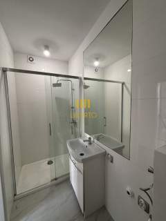 3 pok. z balkonem, kamienica,