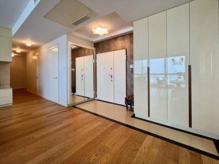 Nieruchomość komercyjna do wynajęcia, 142 m2, Warszawa