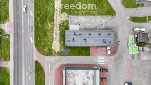 Lokal 244m z WŁASNYM PARKINGIEM 8 miejsc 