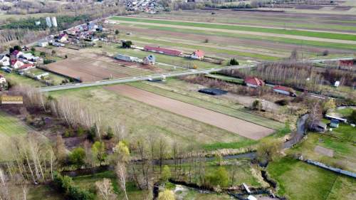 Działka 3697 m2 z pozw. na bud. handlowy