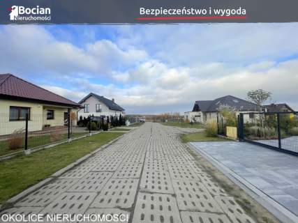 Uzbrojone, słoneczne działki blisko Gdańska 