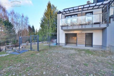 3 POKOJE OGRÓDEK 2x m-ce postojowe LIBERTÓW