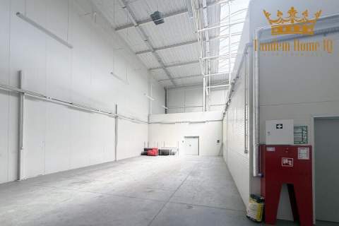 Na wynajem magazyn 430m2, biuro 180m2 w kompleksie biznesowym...