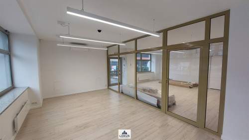 Lokal handlowy usługowy biurowy 150 m2 parking