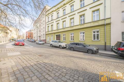 DUŻE MIESZKANIE W CENTRUM OPOLA - UL. KOMINKA