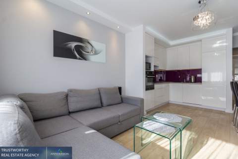 Bieńczyce, 56 m2, 3 pokoje, balkon, garaż, tramwaj