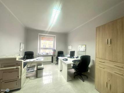 DO WYNAJĘCIA LOKAL BIUROWY W CENTRUM KIELC 30 M2.