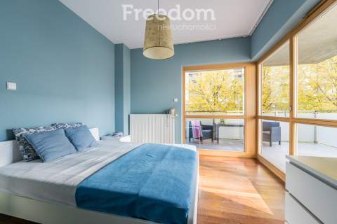 3 pokoje, balkon 30m2, garaż, ul. Rydygiera 15.