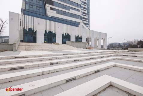 ścisłe centrum miasta 60 m2 parter