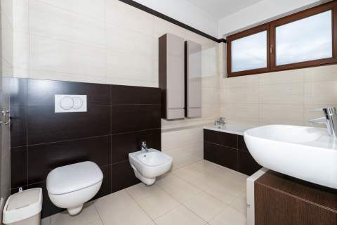 Apartament 82m2 z tarasem 15m2, garaż 17,2m2, komórka 6,7m2