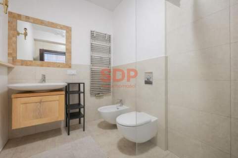 Apartament w stylu glamour na 28. piętrze z widokiem na Wrocław