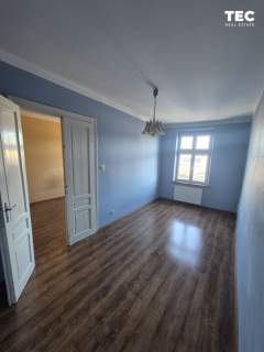 Kazimierz inwestycyjne 49,02 strych 15,55 m