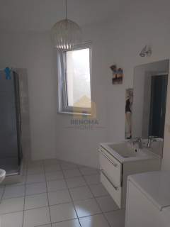 Apartamentowiec z 2013/63m2/3 pok/1 piętro/balkon