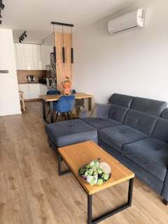 Nowoczesne 2 pokoje z garażem i balkonem centrum