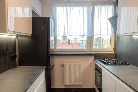 Jasne 2 pokoje, balkon - Na Ostatnim Groszu 44
