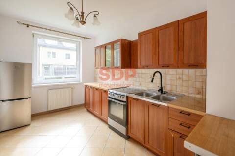 Funkcjonalne 2 pokoje dla pary lub singla - balkon, spokojna...