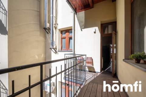Przestronne 3 pokoje, oddzielna kuchnia, balkon