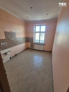 Kazimierz inwestycyjne 49,02 strych 15,55 m