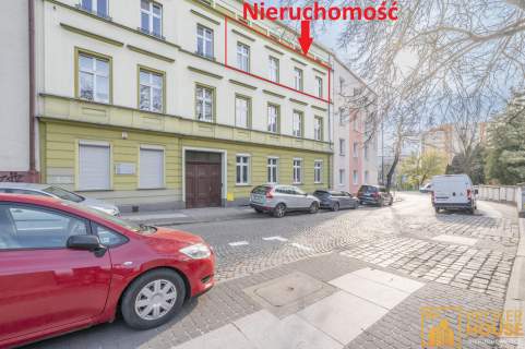 DUŻE MIESZKANIE W CENTRUM OPOLA - UL. KOMINKA