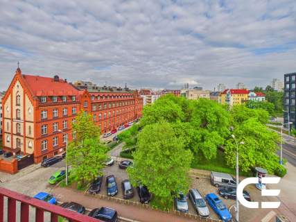 2 pokoje 47 m Szczytnicka 5p parking