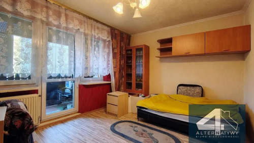 Pierwsze piętro 67m2 3 pokoje duży balkon