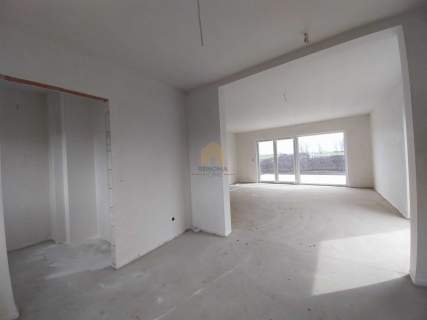 Bliźniak 5 pokoi na działce 510 m2 gotowy