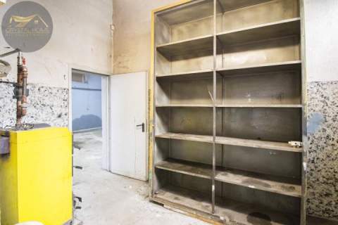 Lokal - Hala 180m2, działka 1200m2