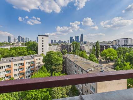 Ciche dwustronne mieszkanie z widokiem na centrum