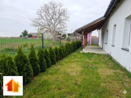 Dom w pobliżu Kutna z możliwością wydzielenia mieszkania