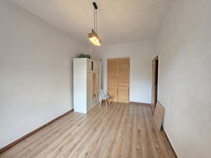 3 pokojowe z balkonem I piętro