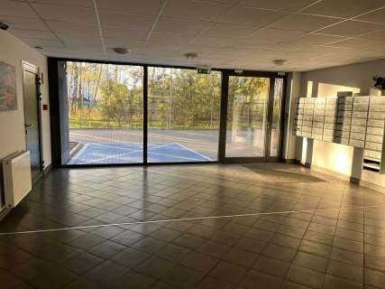 Przestronne mieszkanie z dużym balkonem na Janowie