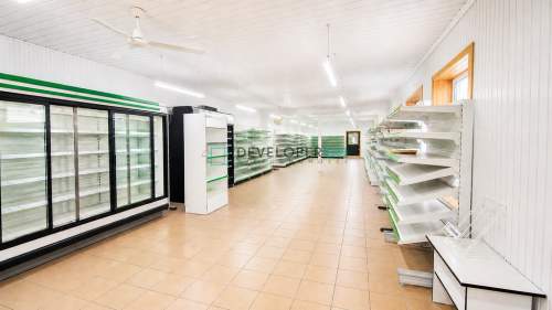 Przestronny lokal na nieuciążliwą działalność