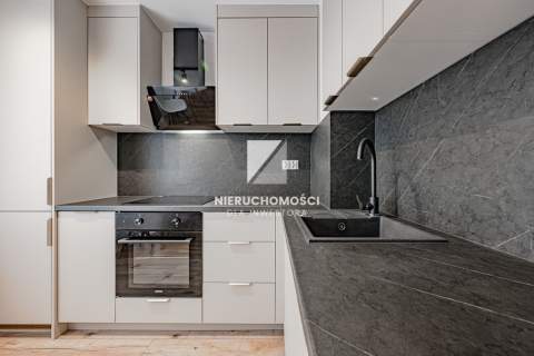 Dolinki, 2 pokoje po remoncie, 35 mkw, balkon