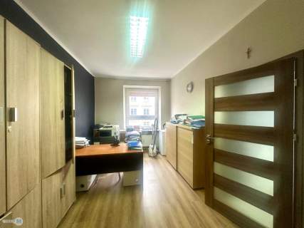 DO WYNAJĘCIA LOKAL BIUROWY W CENTRUM KIELC 30 M2.