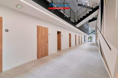 Biuro do wynajęcia, 16,74 m2, Piła