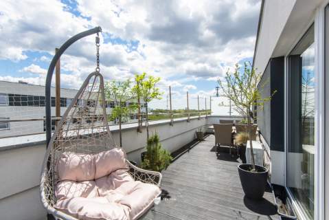 Apartament Modern Retro z dużym tarasemm Podolany